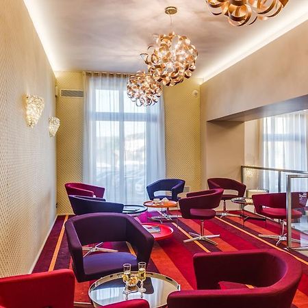 Hotel Le Châteaubriant Екстериор снимка
