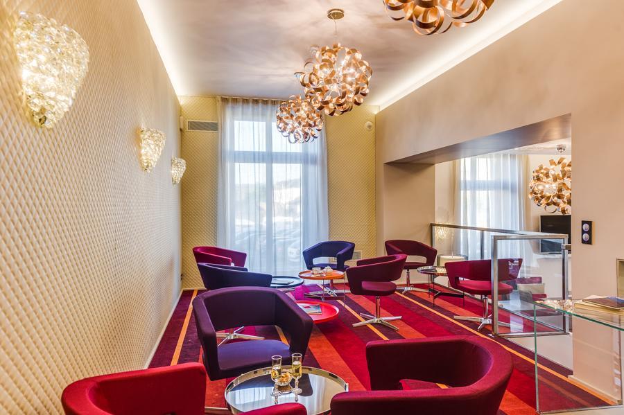 Hotel Le Châteaubriant Екстериор снимка