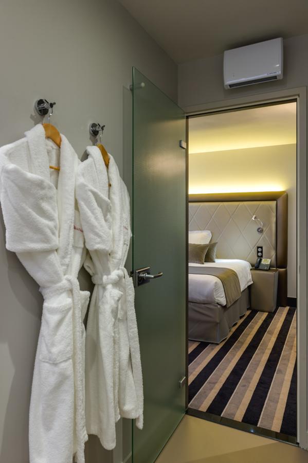Hotel Le Châteaubriant Екстериор снимка